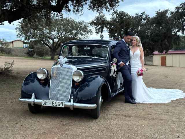 Mercedes weddings car